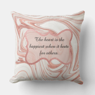 Le coeur est le plus heureux Coussin de marbre