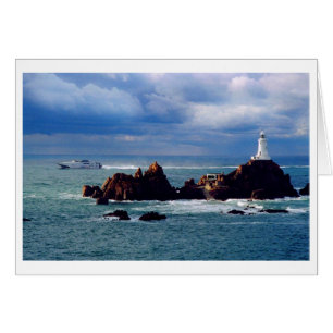 LE FERRY PASSE LE PHARE DE CORBIERE