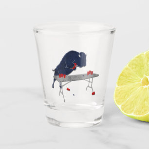 Le football de Buffalo au-dessus du verre à