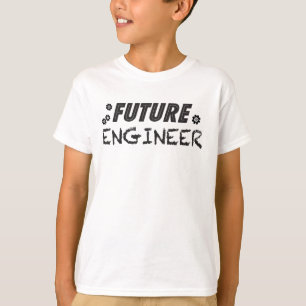 Le futur ingénieur badine le T-shirt
