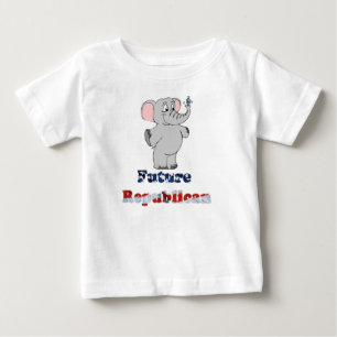 Le futur républicain badine le T-shirt