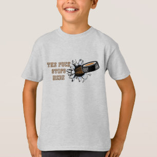Le galet arrête ici le T-shirt de garçons d'hockey