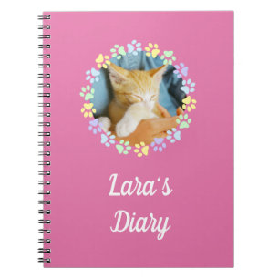 Le journal intime de l'animal familier mignon rose