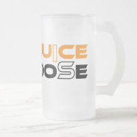 Le jus est tasse lâchement givrée