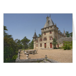 Le magnifique château de Pressac et le jardin