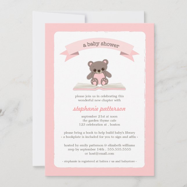 Le nounours rose apportent une invitation de baby (Devant)
