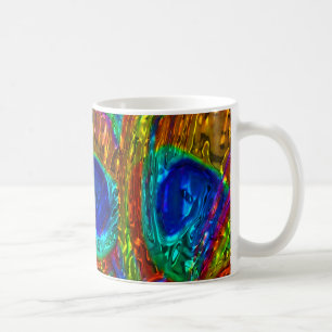 Le paon fait varier le pas de la tasse en verre de