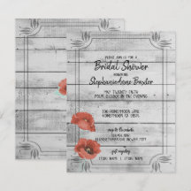 Le pavot en bois blanc rustique fleurit la carte