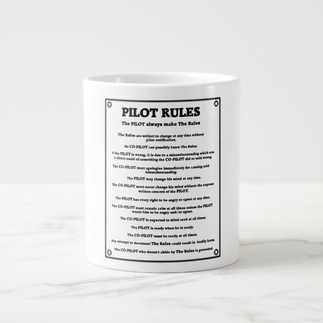 Le pilote ordonne la tasse enorme (Devant)