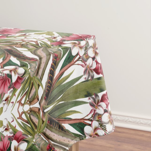 Le Plumeria tropical d'île fleurit la nappe de (In Situ)