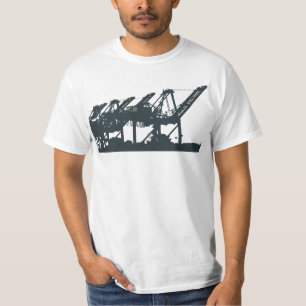 Le port tend le cou le T-shirt