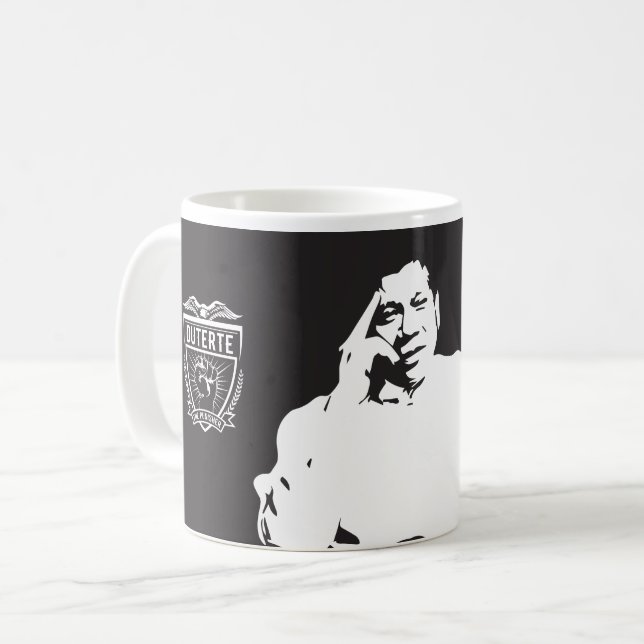 Le Président Duterte la tasse de café de punisseur (Devant gauche)
