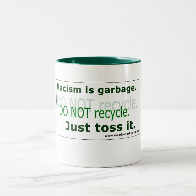 Le racisme, c'est la poubelle - Mug classique, 11  (Centre)