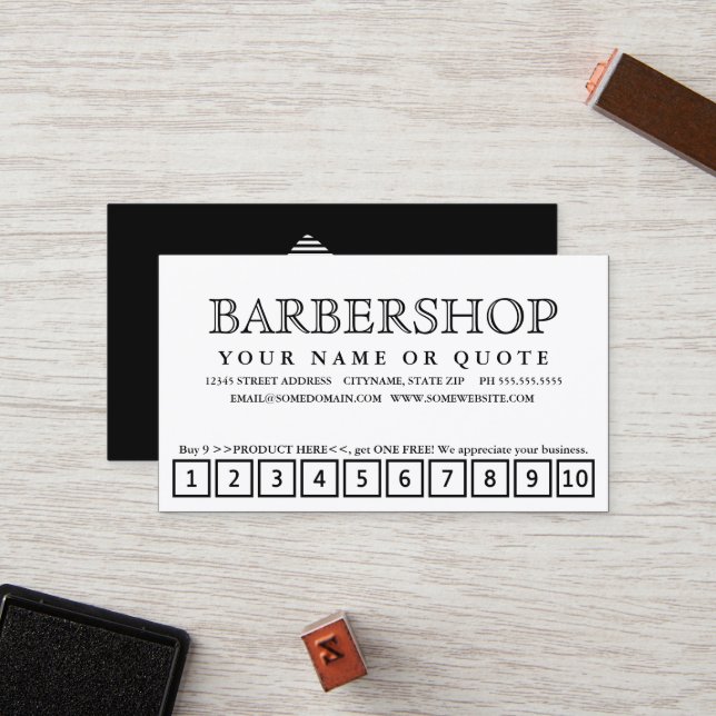 le rasoir barre la carte perforée de fidélité (Devant/Arrière en situation)