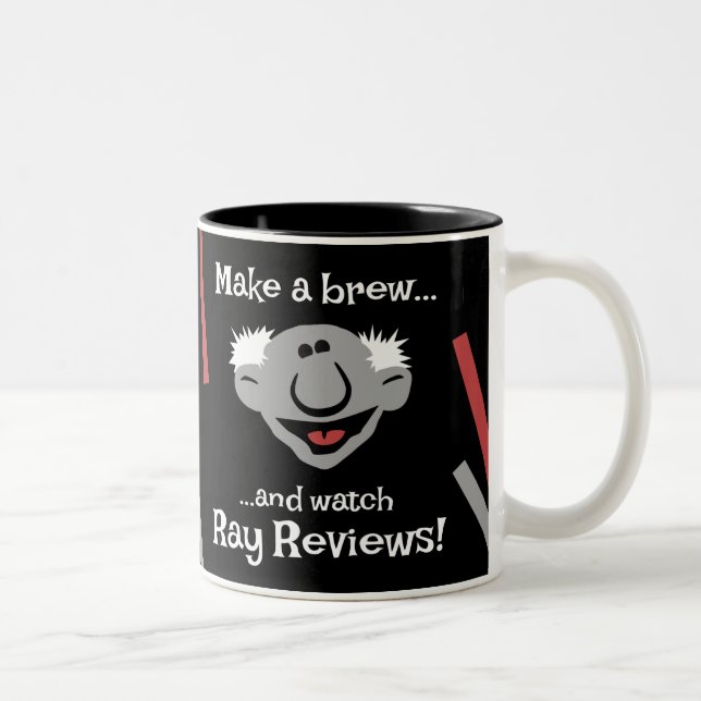 Le rayon passe en revue la tasse spéciale (Droit)