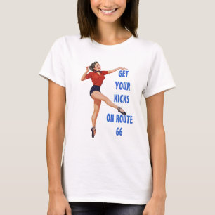 LE RÉTRO T-SHIRT DE PIÈCE EN T OBTIENNENT VOS