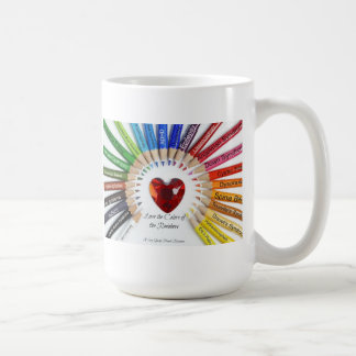 Le Special a besoin d'amour la tasse de couleurs