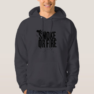 le sweat - shirt à capuche des hommes