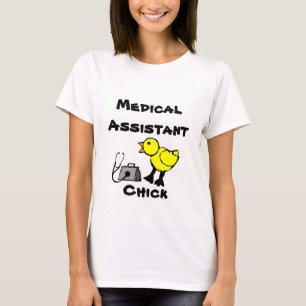 Le T-shirt de la femme de poussin d'aide médical