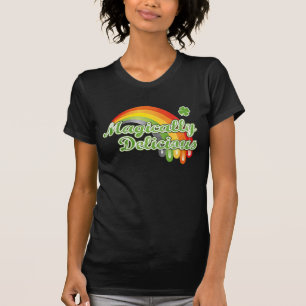 Le T-shirt des femmes comme par magie délicieuses