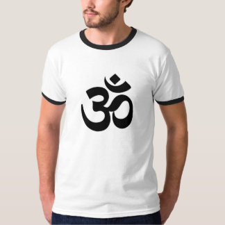 Le T-shirt des hommes avec l'équilibre noir et le