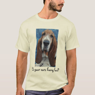 Le T-shirt des hommes d'oreilles de Basset Hound
