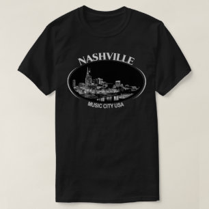 Le T-shirt foncé de base des hommes d'affaires de