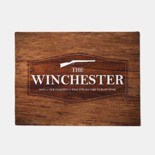 Le tapis de porte du pub Winchester