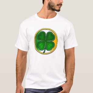Le trèfle colore le T-shirt