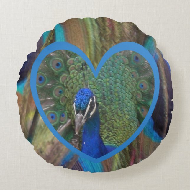 Le visage de paon dans le Coussin rond du coeur (Devant)