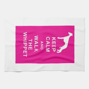 Le whippet gardent la promenade calme la serviette