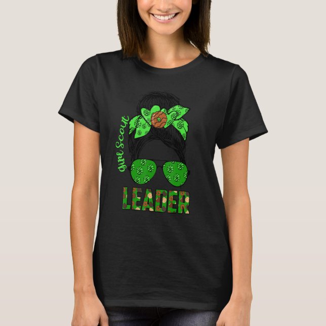 Leader Messy Bun Scout For Girls Cookie Season T-Shirt (Vorderseite)