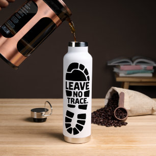 Leave No Trace-Wanderstiefelabdruck-Design Trinkflasche