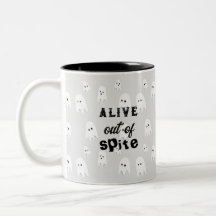 Leben aus Spite mit niedlicher Geister-Tasse