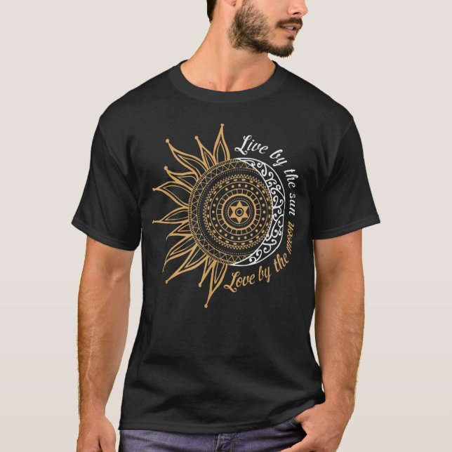 Leben durch die Sonne, Liebe am Mond T-Shirt (Vorderseite)