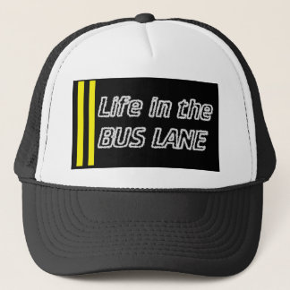 Leben im Busfahrstreifen Truckerkappe