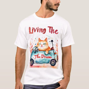Leben im Traum: Katzenkatze in einem winzigen Auto T-Shirt