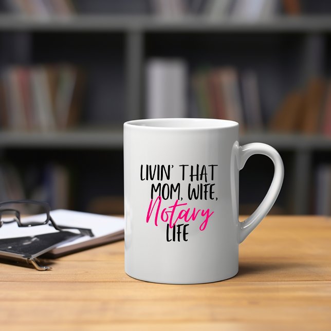 Leben in dieser Mama Ehefrau Notary Life Tasse (Von Creator hochgeladen)