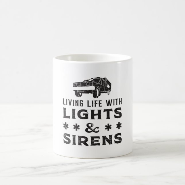 Leben mit Lights paramedic Ambulance EMS Funny Kaffeetasse (Mittel)