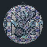 Lebendes Metall Nr. 2 Dartscheibe<br><div class="desc">Ein buntes Muster mit einer Schicht Rohöl. Technologie und Kunst,  Komplexität der kommenden Zeiten,  Leben und künstliches Leben.. von Alexandra Cook aka Linandara. Teil der VopreKin-Sammlung. Ein elegantes,  sich wiederholendes blau-violettes Muster mit Graumetallstücken.</div>