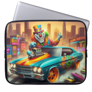 Lebendige Clown- und Muscle-Car-Szene Laptopschutzhülle