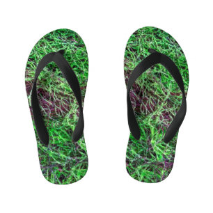 Lebendige grüne Waldmoos-Feinzweige-Textur-Foto Kinderbadesandalen