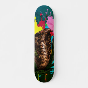 Lebendige King Cobra Drip Art Illustration Skateboard