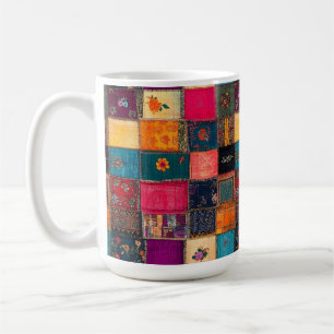 Lebendige Patchworkdecke mit klassischen Blumenmus Kaffeetasse