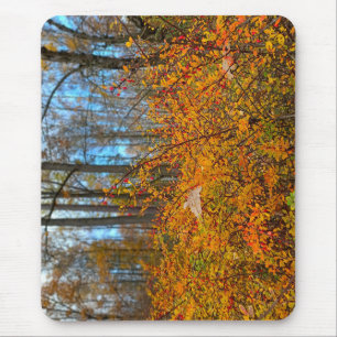Lebendiger Herbstwald Wanderung - Goldene Blätter Mousepad