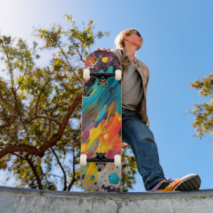 Lebendiges Chaos-Spritz-Graffiti Skateboard