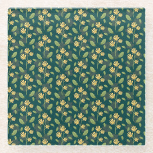 Lebendiges grünes Muster mit gelben Blumen und Blä Glasuntersetzer