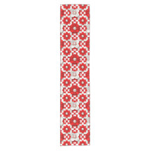 Lebendiges Rot-Weiß-Blumenmuster mit Perle