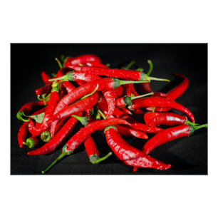 Lebensmittelfotografie des hellroten Chilis Poster