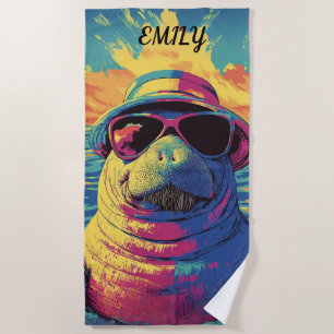 Lebhafte Manatee-Sonnenbrille mit hellen Strandfar Strandtuch